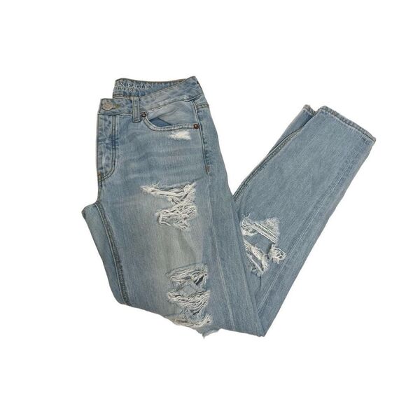 American Eagle light wash distressed tomgirl jeans size 00 - Picture 7 of 14